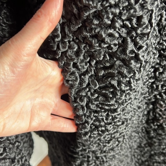 Vintage Classic  Persian Lamb with Mink Fur Collar made in Timmins Ontario - Picture 4 of 11